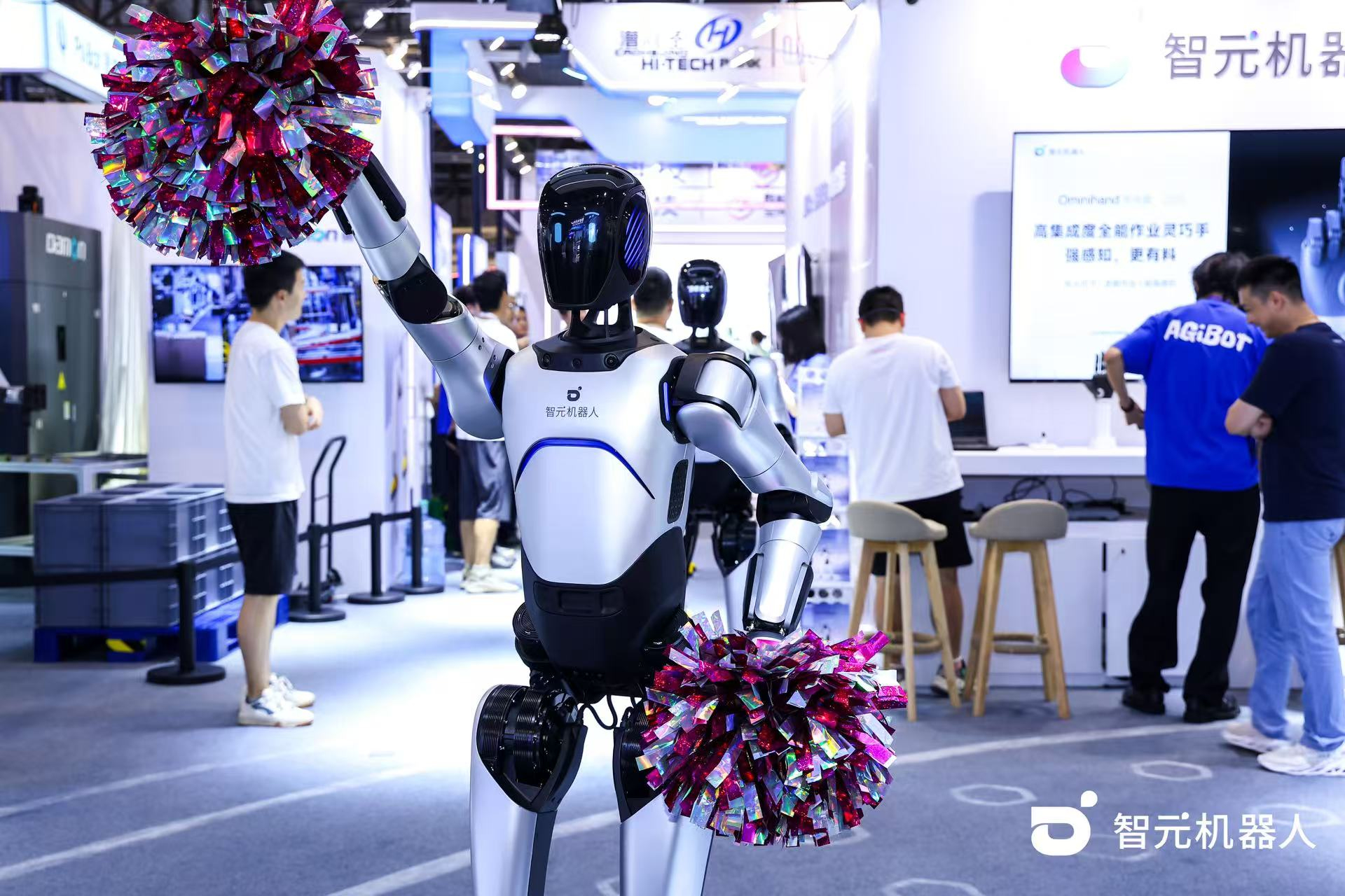bbin寶盈機(jī)器人 WAIC 首日展臺(tái)火爆，機(jī)器...